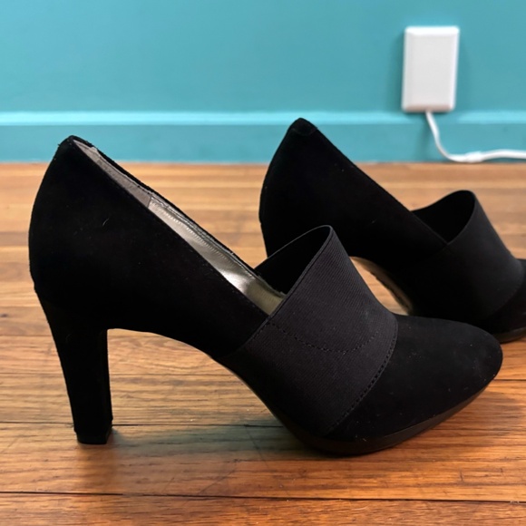 Black Anne Klein dress shoes - Picture 3 of 8